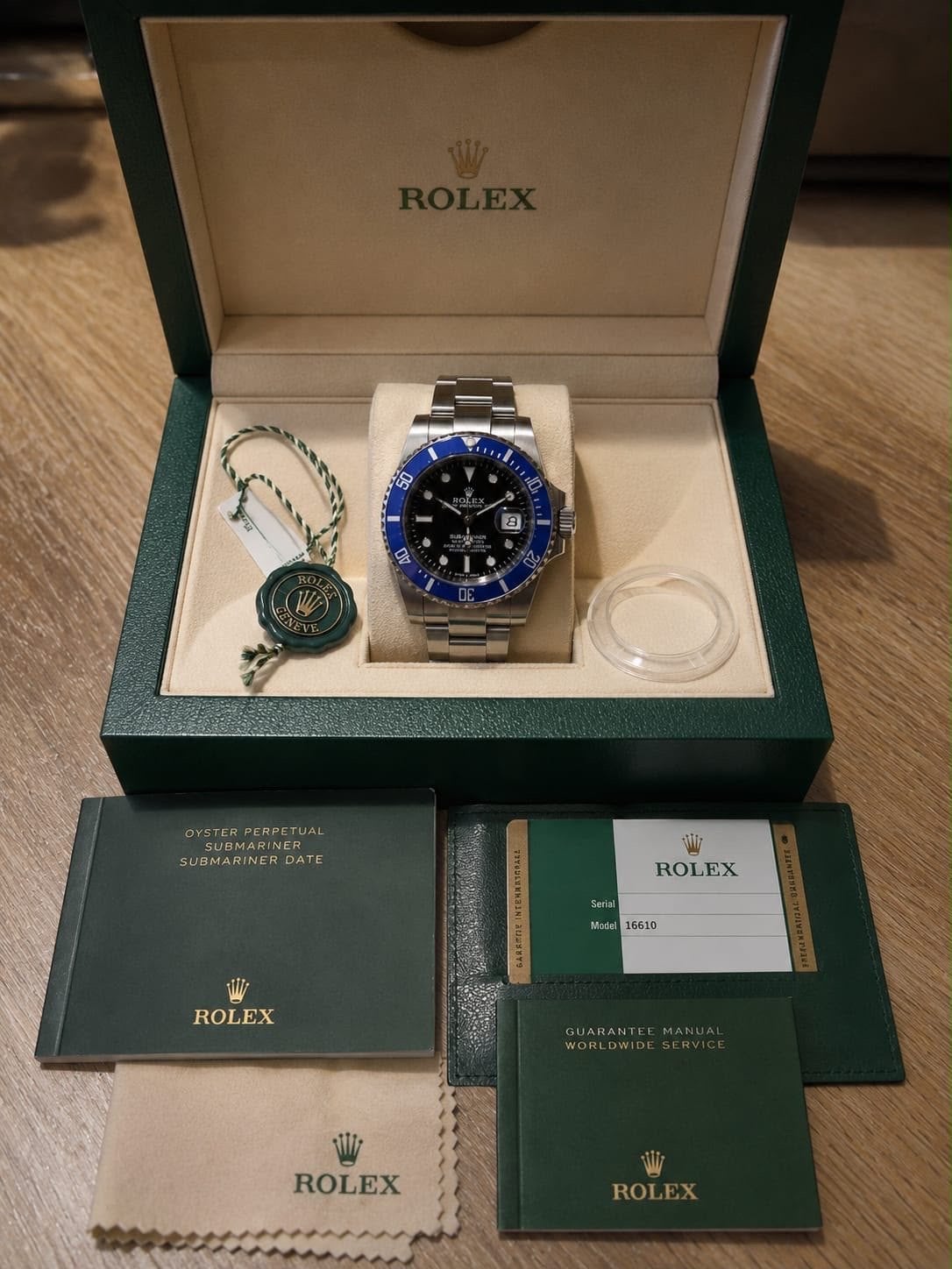 Rolex Submariner Date 16610 - Zo goed als nieuw, Polshorloge, Ophalen of Verzenden, Zo goed als nieuw, Rolex