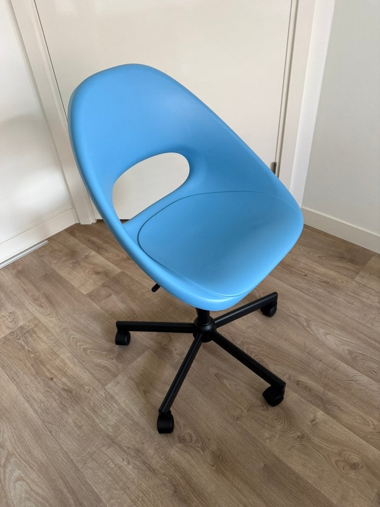 Bureaustoel Ikea Eldberget/Malskar kuipmodel, Ophalen, Zo goed als nieuw, Blauw, Bureaustoel