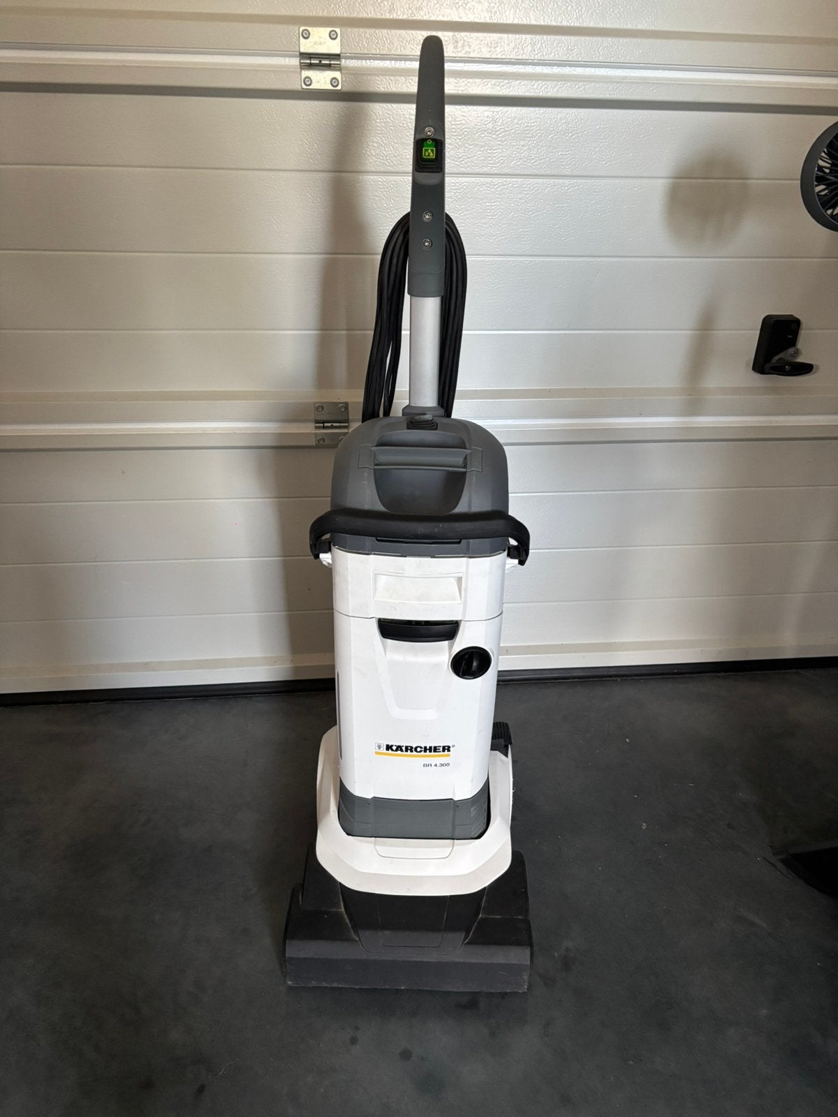 Kärcher BR 4.300 professionele schrob-/zuigmachine, Ophalen, Gebruikt, Schrobmachine