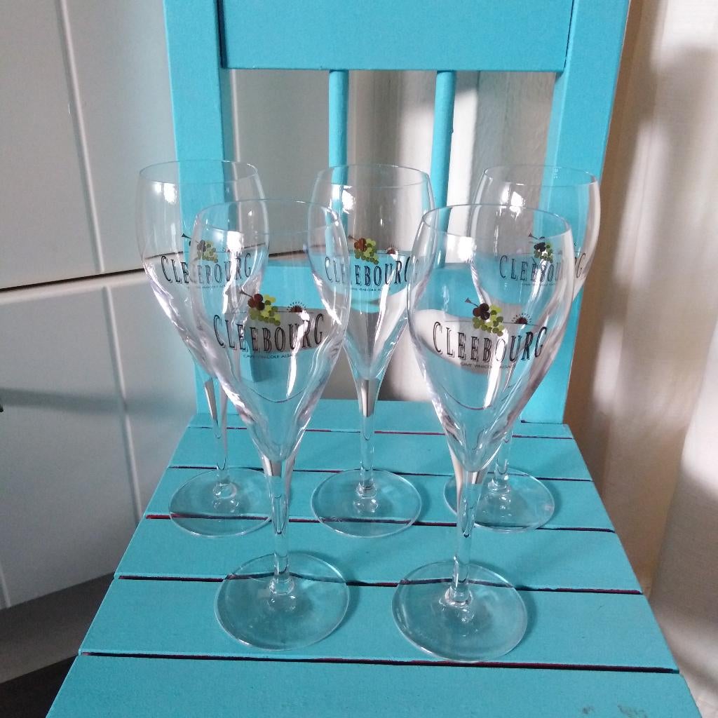 Cleebourg Cave Vinicole Alsace wijnglazen set van 5 stuks, Huis en Inrichting, Keuken | Servies, Glas of Glazen, Ophalen of Verzenden