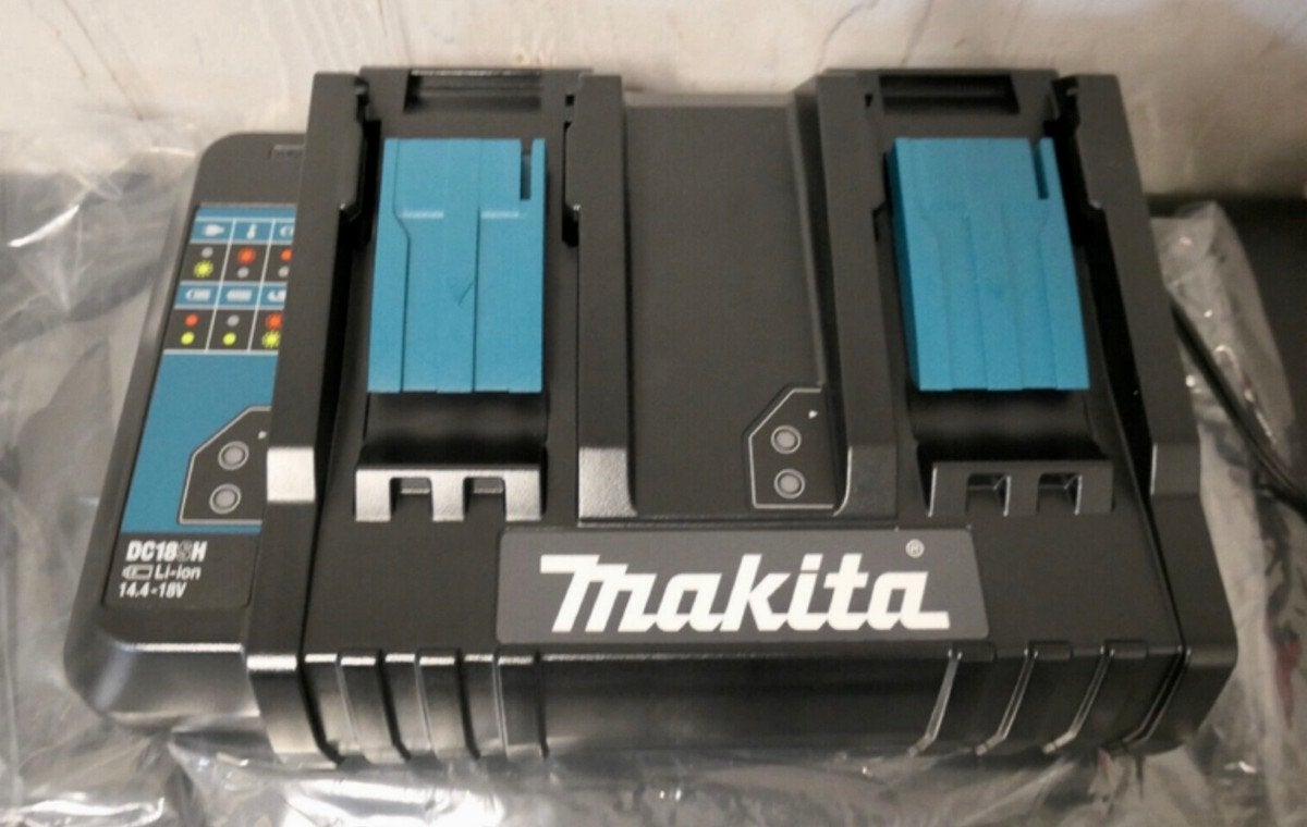 Makita DC18SH Dubbele Oplader voor 14.4V-18V Li-Ion Accu's, Ophalen of Verzenden, Zo goed als nieuw