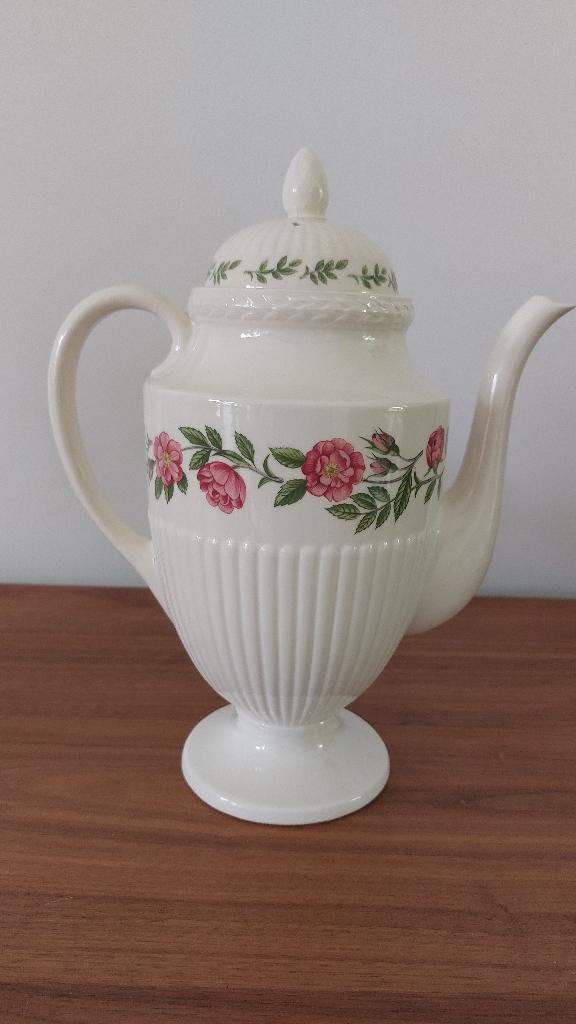 Koffiekan Wedgwood Rosalind, Huis en Inrichting, Keuken | Servies, Ophalen, Gebruikt, Overige typen, Wedgwood
