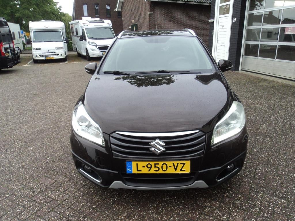 Suzuki SX4 S-Cross 1.6 Exclusive Cruise Stoelverwarming Appl, Auto's, Stof, Gebruikt, 4 cilinders, Bruin