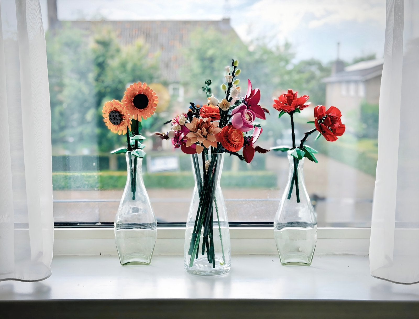 LEGO Botanicals Bloemenboeket +Zonnebloemen +Rozen + 3 vazen, Ophalen of Verzenden, Zo goed als nieuw