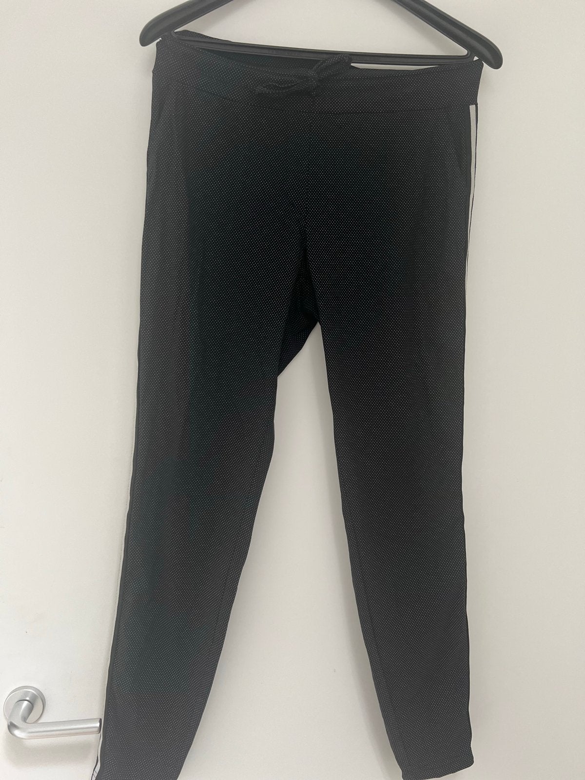 Studio Anneloes zwarte broek met stippen en streep, Kleding | Dames, Maat 38/40 (M), Zwart, Ophalen of Verzenden, Zo goed als nieuw