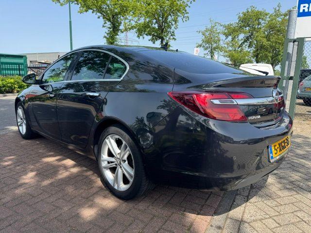 Opel Insignia 2.0 CDTI 140pk EcoFLEX Cosmo Airco/ECC,Navi,Ca, Euro 5, Beige, 4 cilinders, Zwart