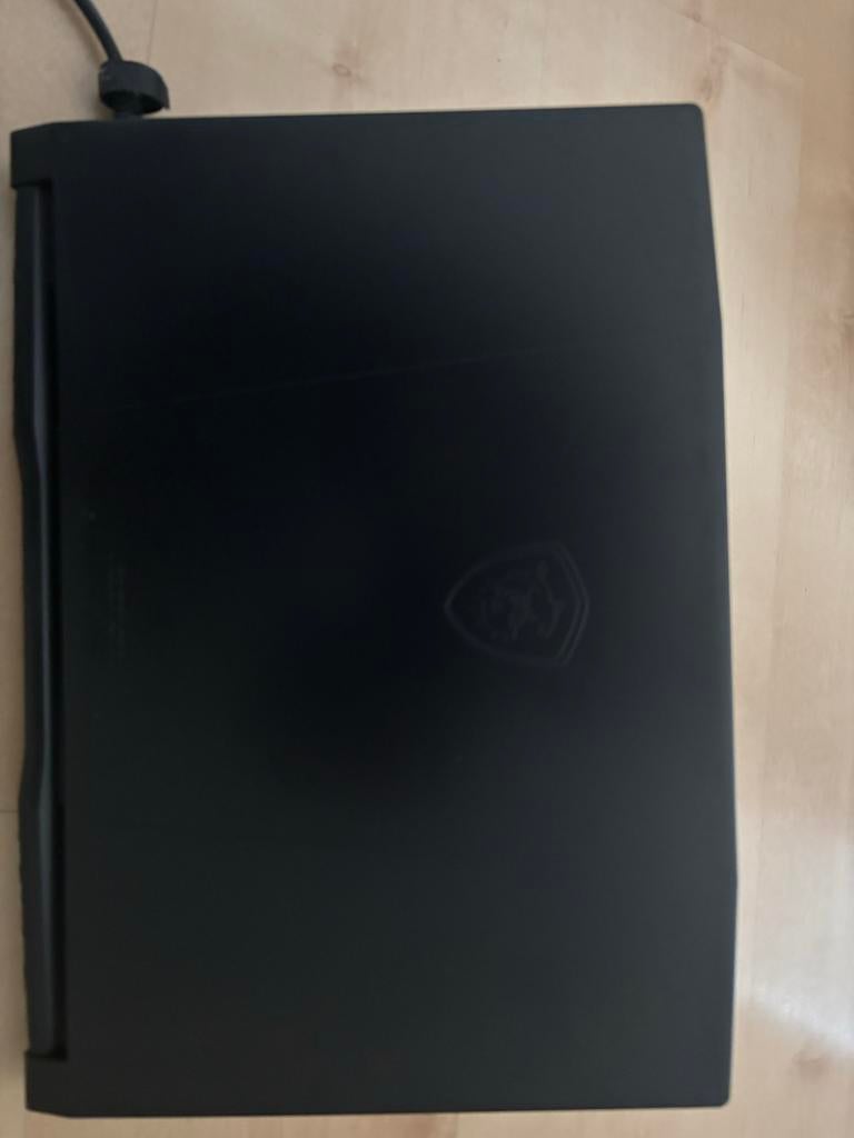 MSI Katana 15 B12VGK-008NL - i7, RTX 4070, 16GB, 1TB, Ophalen, Gebruikt, Met videokaart, Gaming