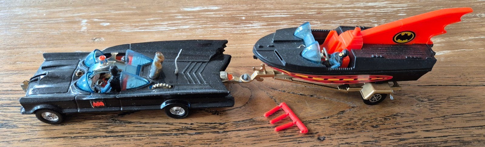 Corgi Toys Batmobiel + Batboat, Ophalen of Verzenden