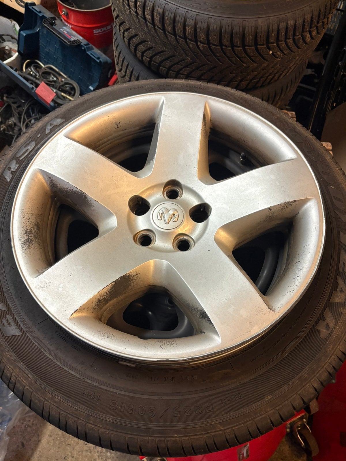 Banden / velgen charger 300c challenger, Auto-onderdelen, Ophalen, 18 inch, Gebruikt, Banden en Velgen