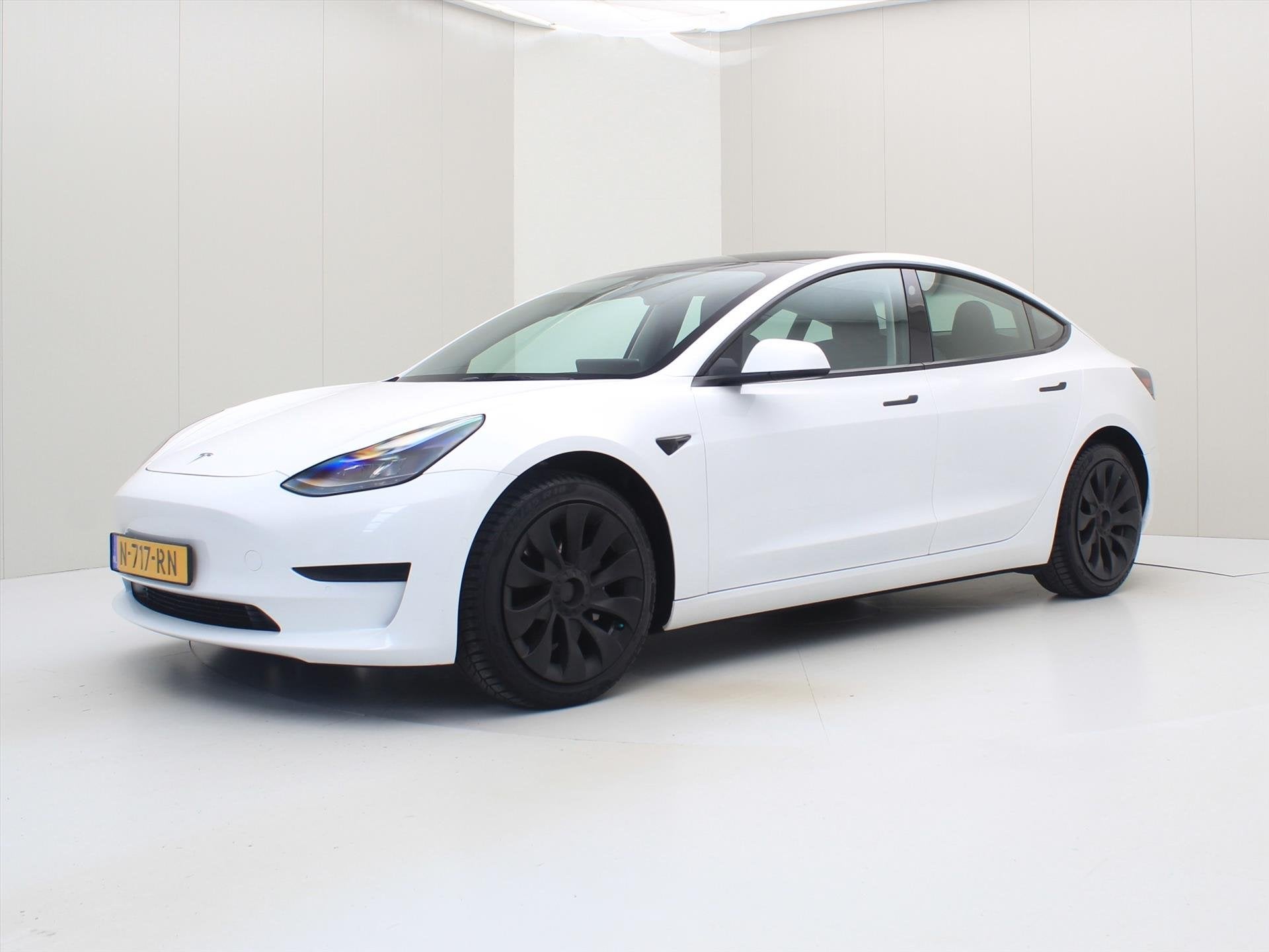 Tesla Model 3 Standard RWD Plus FACELIFT 91.1% SoH [ LFP-ACC, Auto's, Tesla, Automaat, Achterwielaandrijving, Gebruikt, Zwart