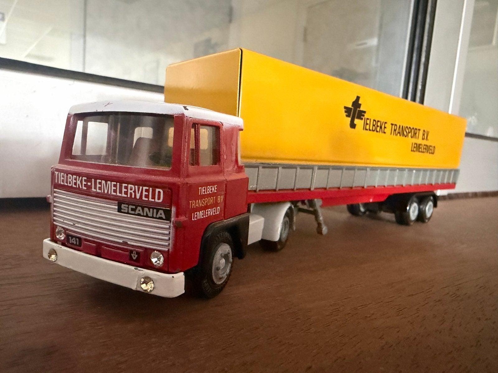 Scania 141 Tielbeke-Lemelerveld, Overige merken, Gebruikt, 1:32 tot 1:50, Ophalen of Verzenden