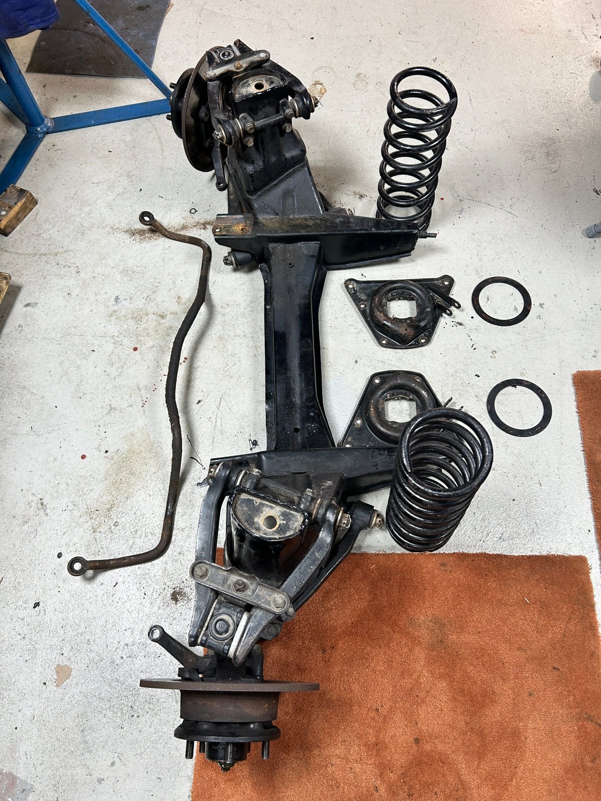 Jaguar MK1 complete vooras, Ophalen, Gereviseerd, Universele onderdelen