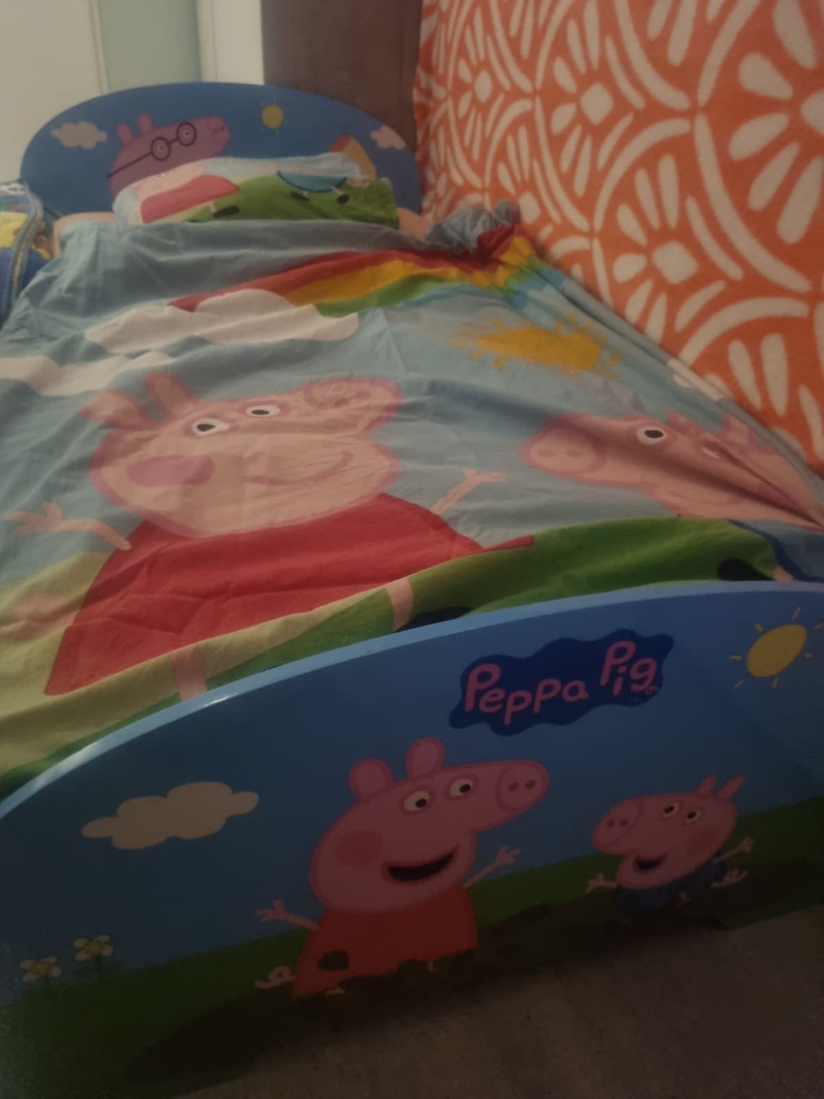 Peppa Pig kinderbed met matras en lattenbodem, Lattenbodem, Gebruikt, 70 tot 85 cm, 140 tot 160 cm