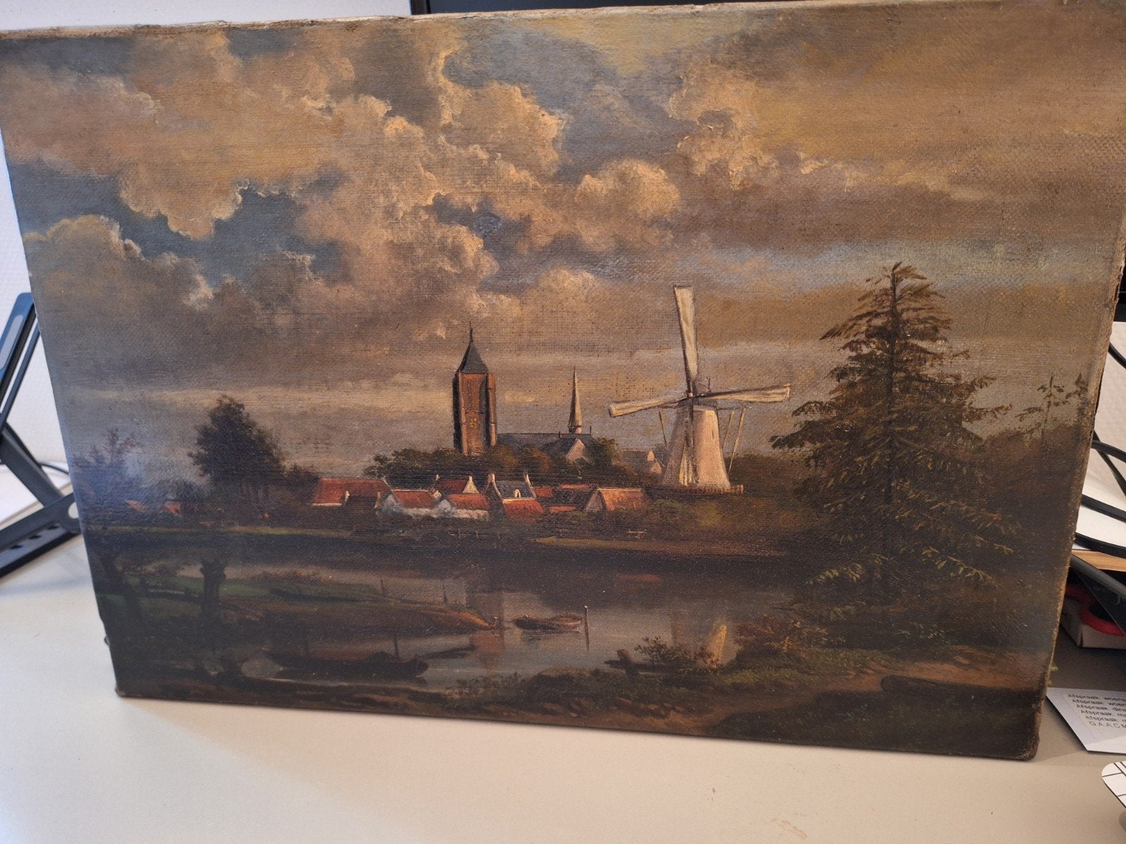 Oud Hollands Stadsgezicht met Molen - Olieverf op Doek, Doek, Oud hollands, Ophalen of Verzenden, Olieverf