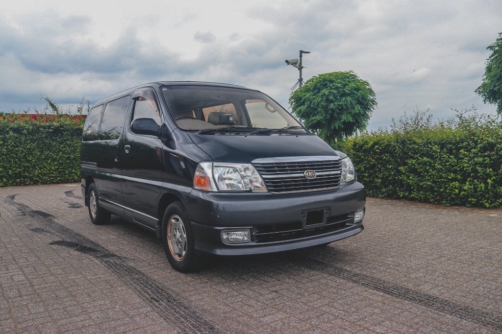 Toyota Granvia, Auto's, Toyota, Bedrijf, Overige modellen, Benzine, MPV, Automaat, Zwart, Beige, Leder en Stof, Achterwielaandrijving