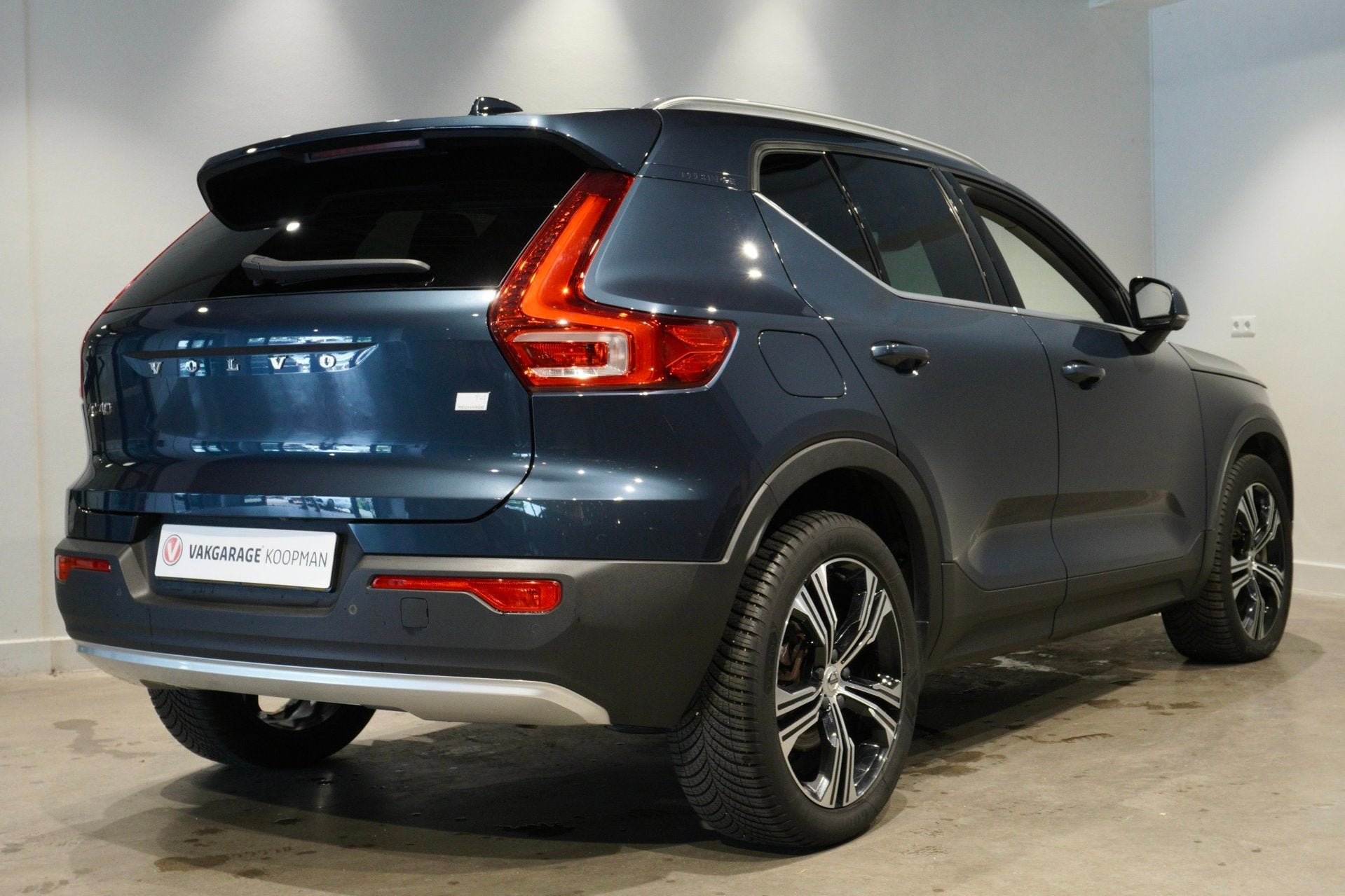 Volvo XC40 1.5 T4 Recharge Inscription Expression ACC|H&K|Do, Dealer onderhouden, Euro 6, 129 pk, Blauw