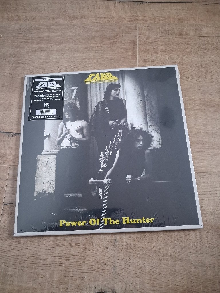 TANK - Power Of The Hunter (Black Vinyl) + 7'' Single, Heavy metal, Ophalen of Verzenden, 12 inch, Nieuw in verpakking