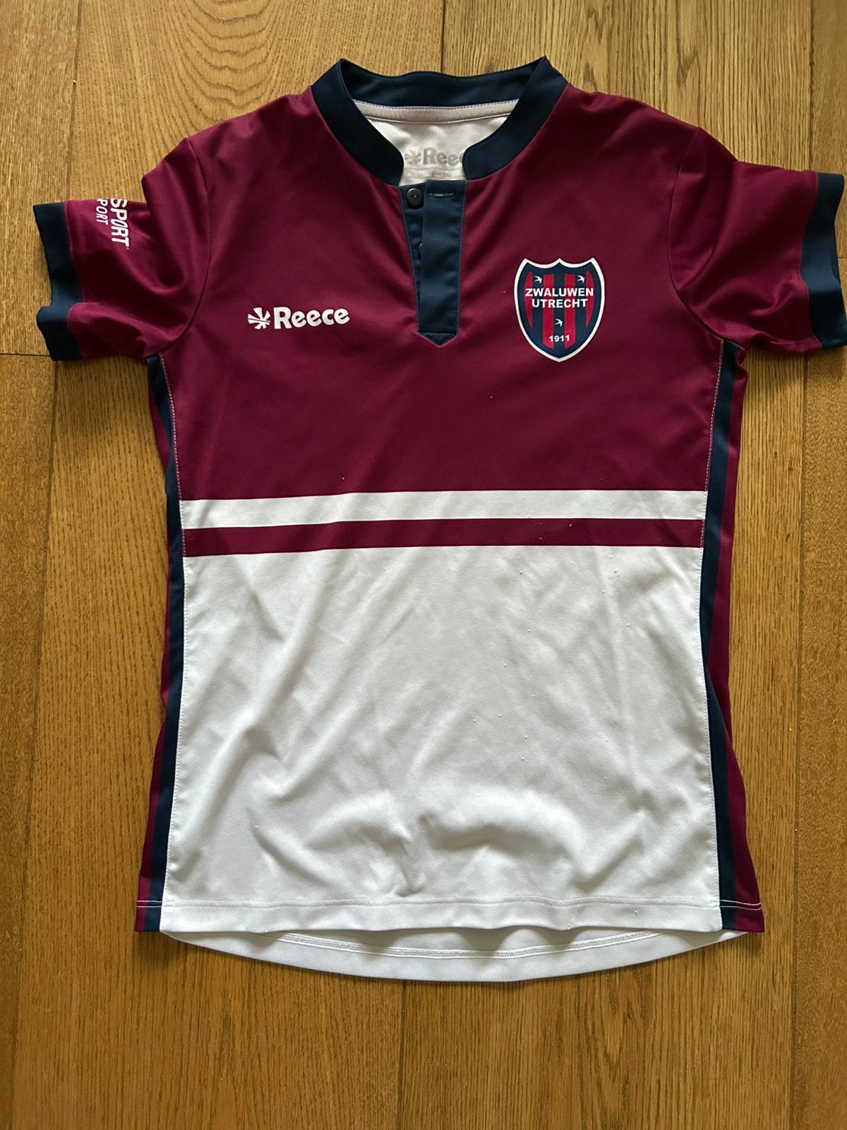 Hockey tenue Zwaluwen Utrecht 1911 maat 152 en 128, Ophalen, Gebruikt