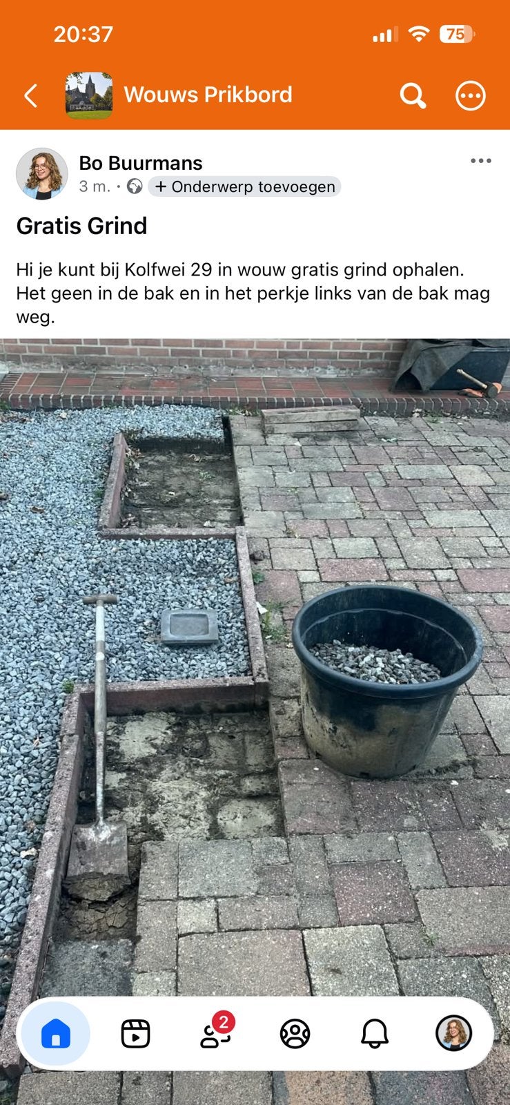 Gratis Grind, Tuin en Terras, Bloembakken en Plantenbakken, Ophalen, Kunststof, Rond, Zo goed als nieuw