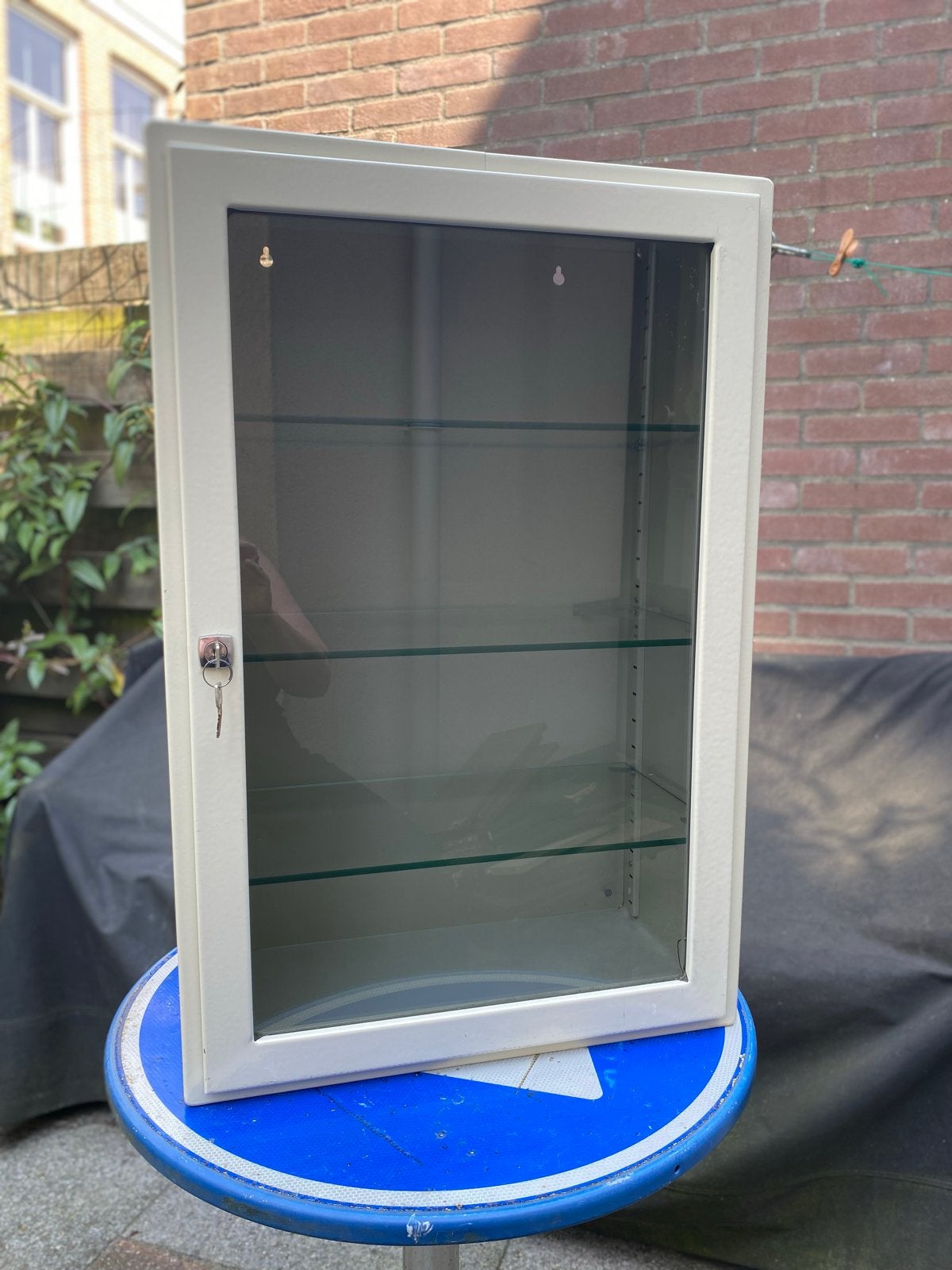 Metalen vintage vitrinekast - Apothekerskast, Huis en Inrichting, Kasten | Vitrinekasten, Minder dan 50 cm, Gebruikt, Ophalen of Verzenden