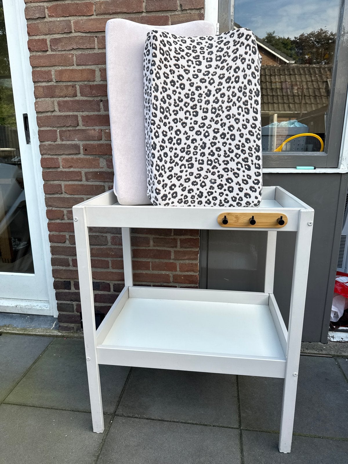 Commode met aankleedkussens en hoezen, Kinderen en Baby's, Aankleedkussen, Zo goed als nieuw, Standaard, Ophalen
