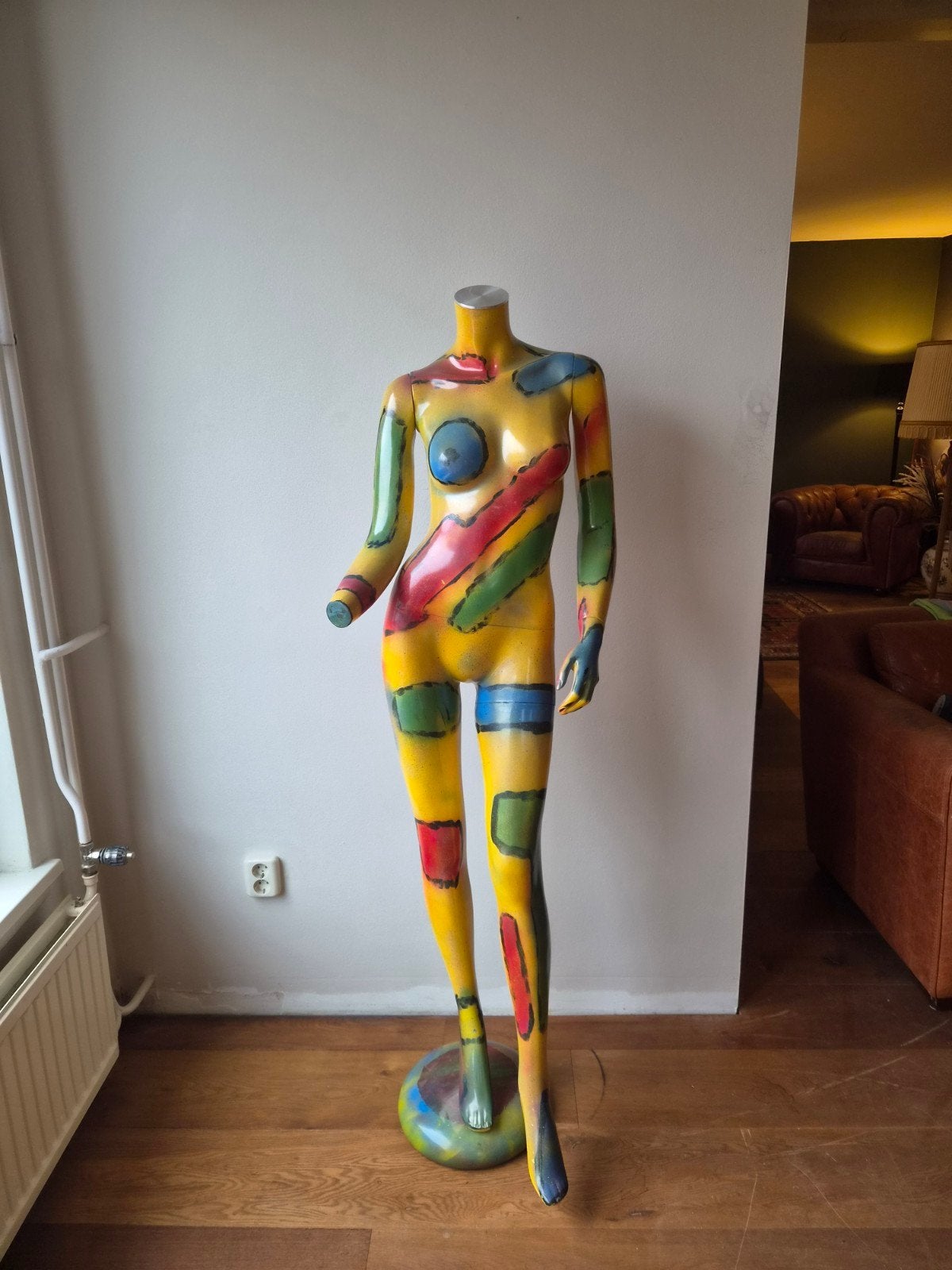 Unieke handgeschilderde paspop - Kleurrijk designobject, Ophalen, Meerkleurig, Handgemaakt, Pop/figuur