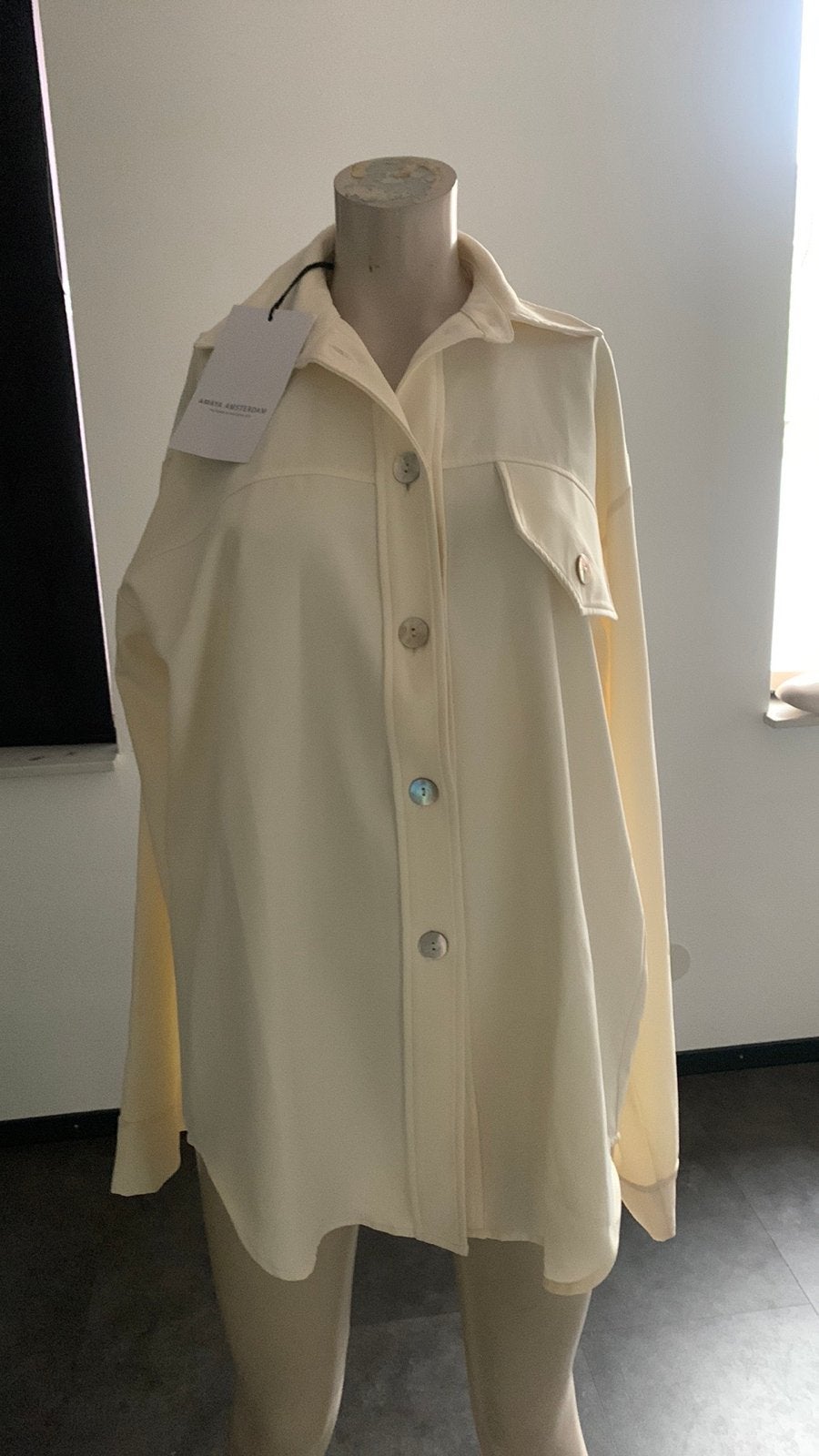 Nieuwe crème shacket van Amaya Amsterdam, maat XS, Ophalen of Verzenden, Nieuw, Maat 46/48 (XL) of groter, Overige kleuren