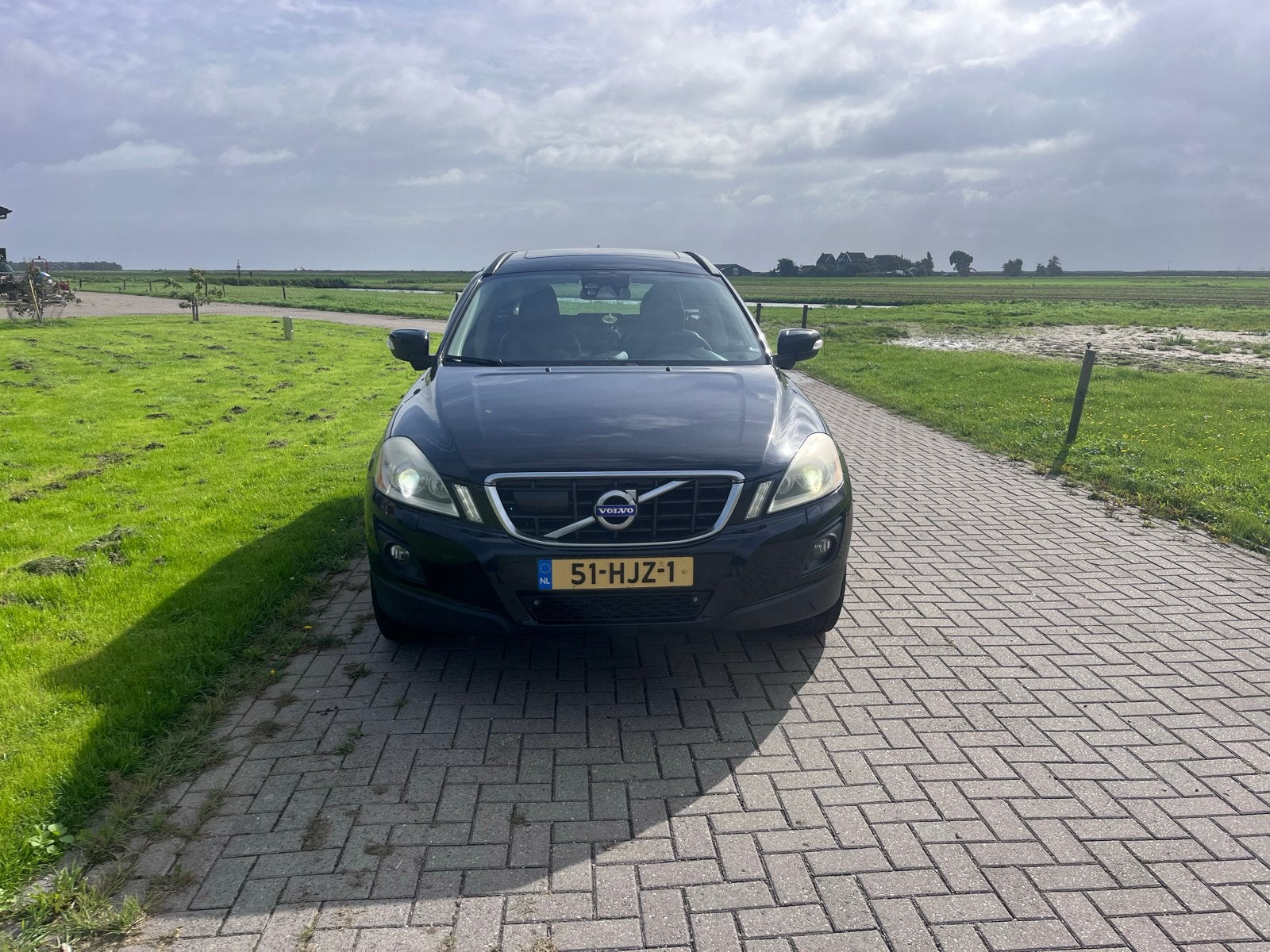 Volvo XC60 2.4 D5 AWD Geartronic 2009 Zwart, Auto's, Automaat, 1716 kg, 197 €/maand, 2000 kg