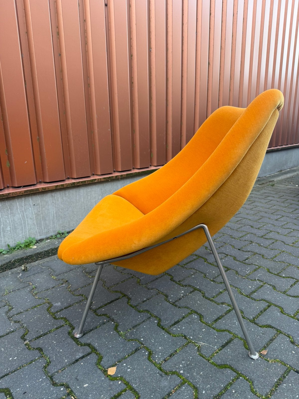 Artifort Oyster fauteuil F157 + hocker, 75 tot 100 cm, Zo goed als nieuw, 75 tot 100 cm, Artifort