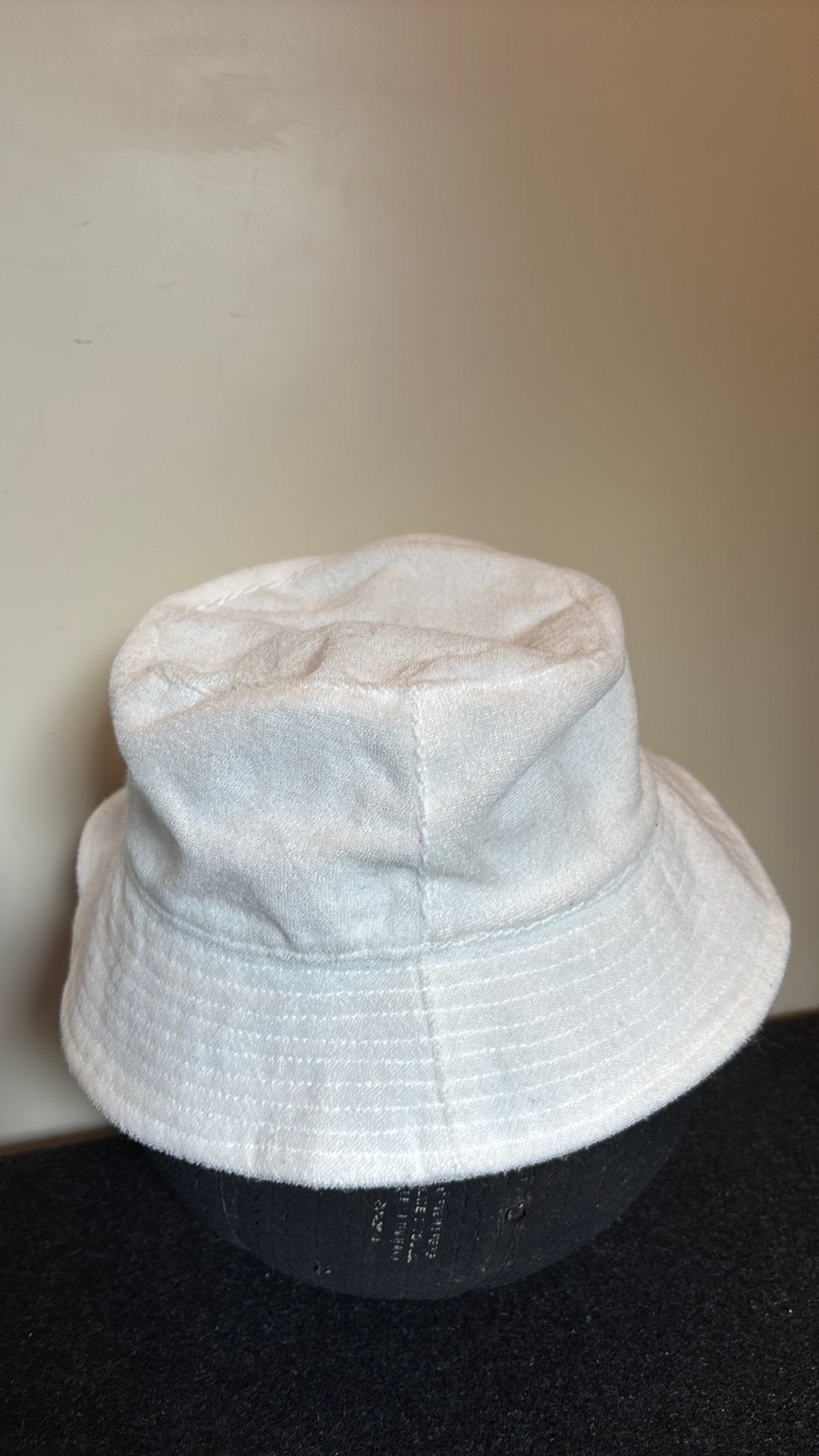 Wit badstof zonnehoedje van Human Nature, Kleding | Dames, Ophalen of Verzenden, Zo goed als nieuw, One size fits all