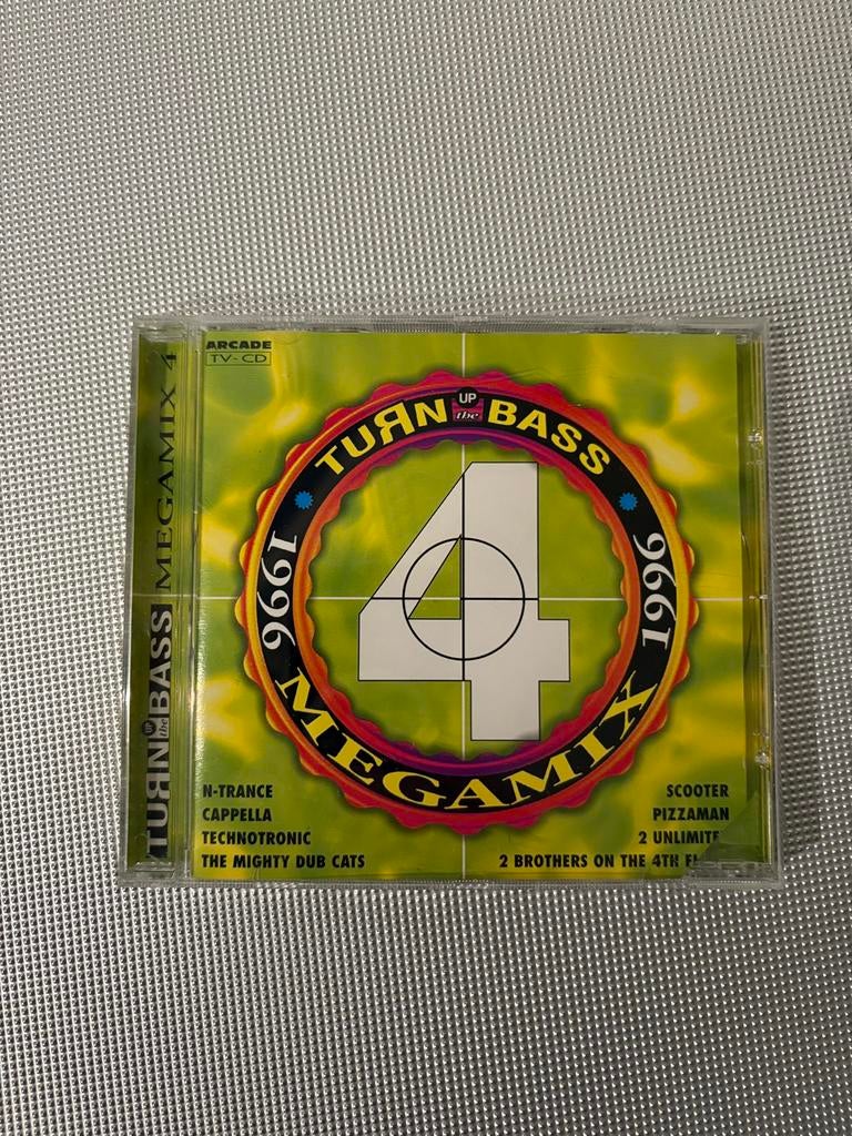 Cd Turn Up The Bass - Megamix 4 - 1996 (Denmark), Ophalen of Verzenden, Gebruikt