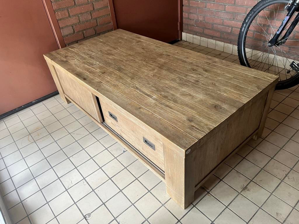 Houten salontafel met schuifdeuren - 140x70x40 cm, Ophalen, Zo goed als nieuw