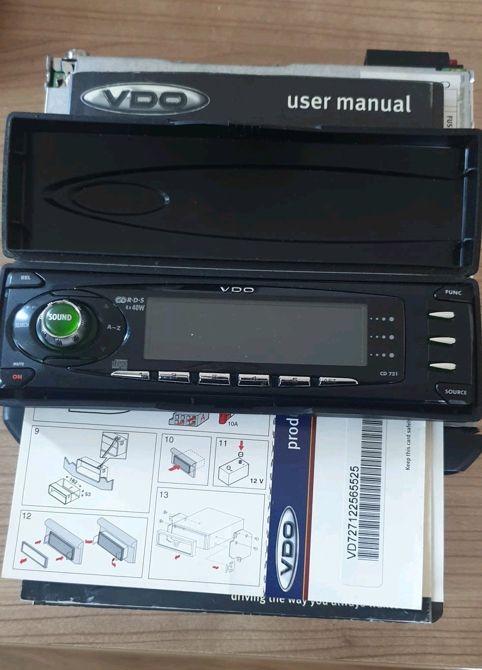 Vdo auto radio Cd speler 4x50 watt, Ophalen, Zo goed als nieuw
