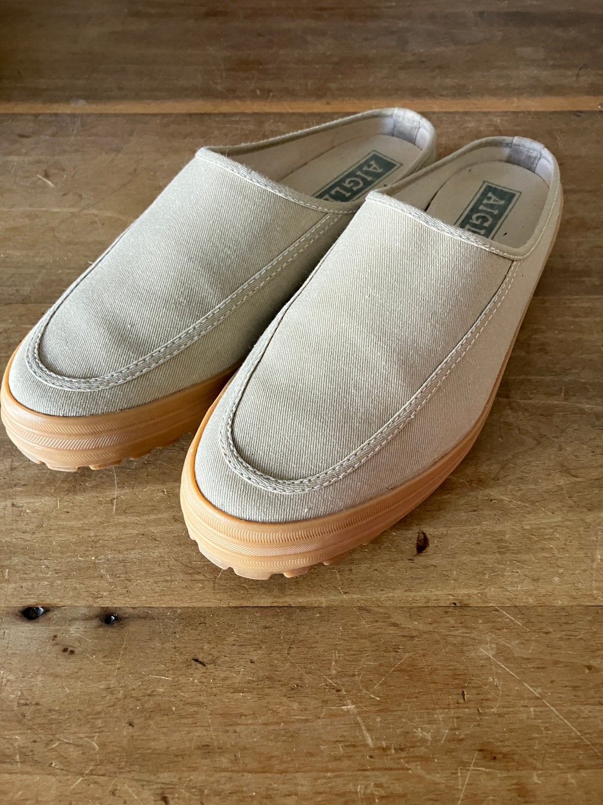 Aigle instappers maat 39, Beige, Zo goed als nieuw, Sandalen of Muiltjes, Ophalen of Verzenden