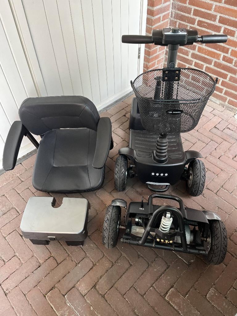 Scootmobiel Vivo 4 wiel, Diversen, Ophalen, Life and Mobility, 10 km/u of minder, 16 t/m 25 km