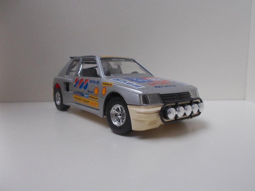 6574 Peugeot 205 Turbo 16 Bburago (Burago) 1:25, Ophalen of Verzenden, Gebruikt, Auto, Bburago