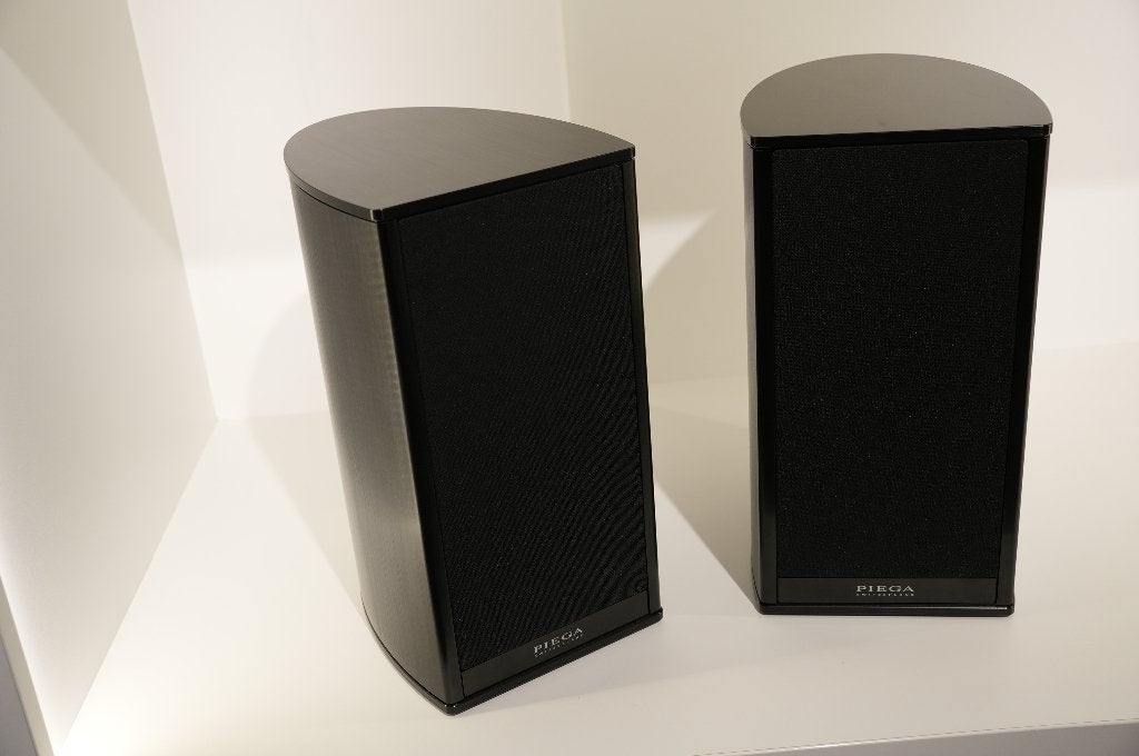 Piega Premium 301 gen1 speakers luidsprekers, zwart, Ex-Demo, Audio, Tv en Foto, Overige merken, Gebruikt, 120 tot 150 watt, Ophalen of Verzenden