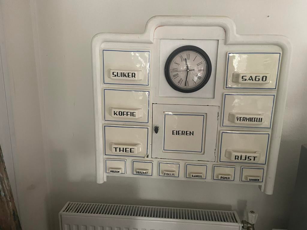 Vintage Keukenkastje met Kruidenladen en Klok, Ophalen
