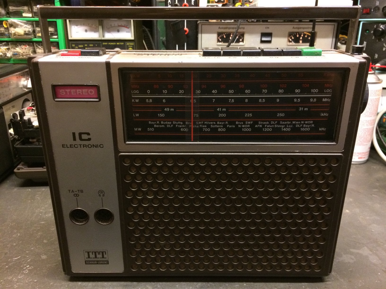 Mooie oude transistor rsfio schaub lorenz itt pr incl vzk, Ophalen of Verzenden, Radio