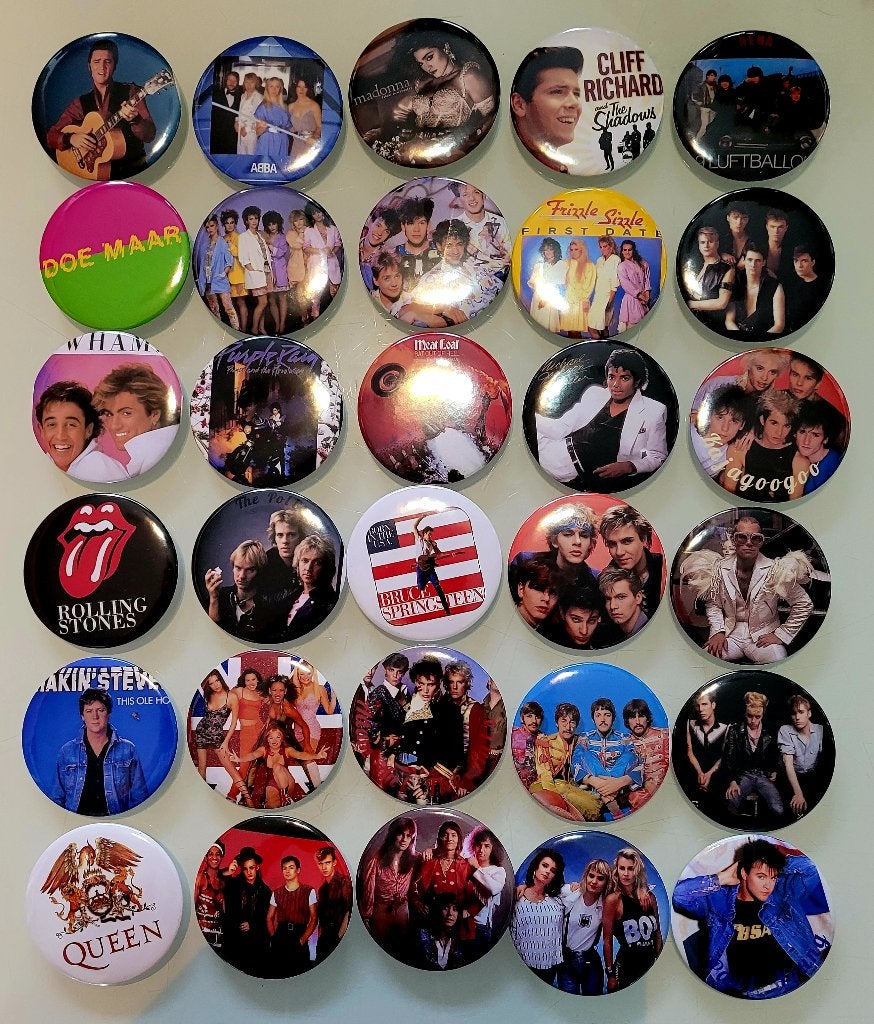 Grote buttons Artiesten/Bands jaren 70/80, Verzamelen, Verzenden, Overige typen