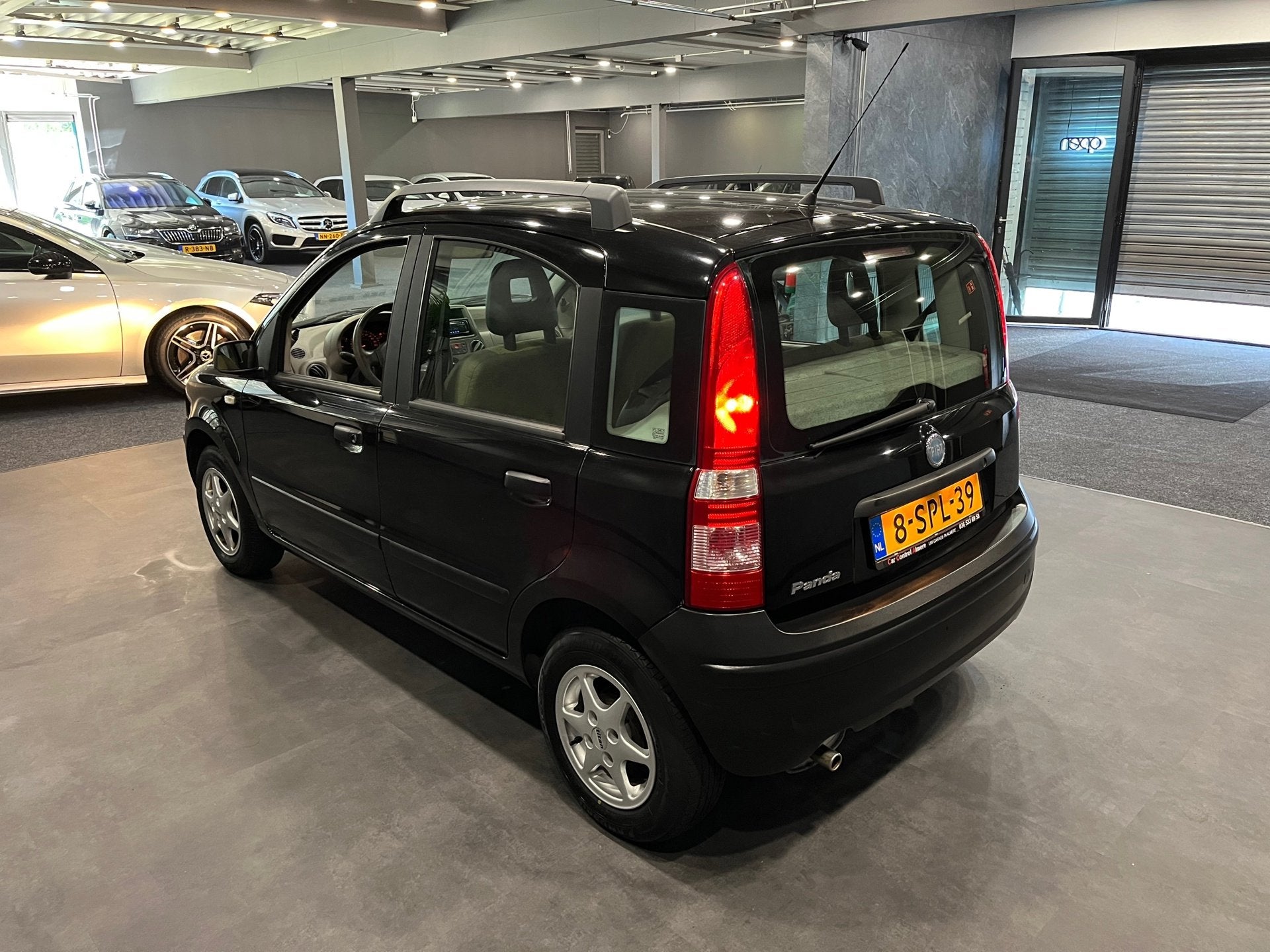 Fiat Panda 1.1 Actual NIEUWE APK! NIEUWE KOPPELING!, Auto's, Fiat, Voorwielaandrijving, 4 stoelen, Zwart, Bedrijf