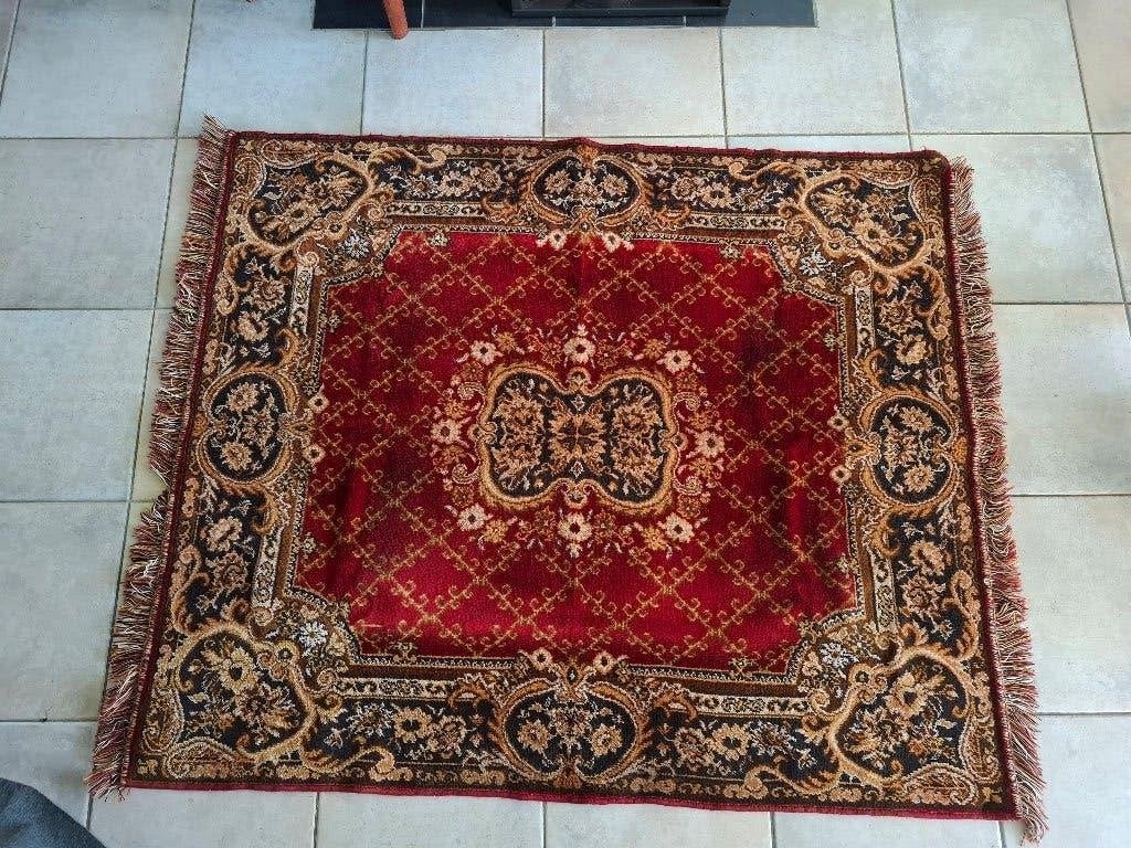 Klassiek rood Oosters vloerkleed / tapijt met franjes, Ophalen