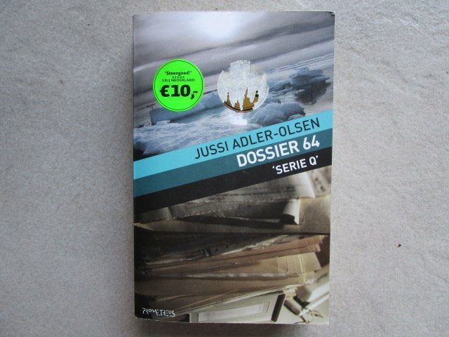 JUSSI ADLER-OLSEN : Dossier 64 (Serie Q), Ophalen of Verzenden, Zo goed als nieuw, Jussi Adler-Olsen