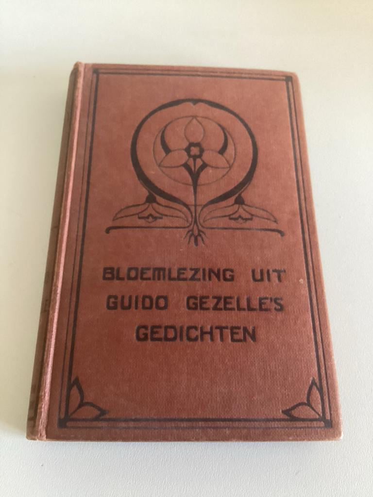 Bloemlezing uit Guido Gezelle's Gedichten - Achtste Druk, Ophalen of Verzenden, Gelezen, Eén auteur