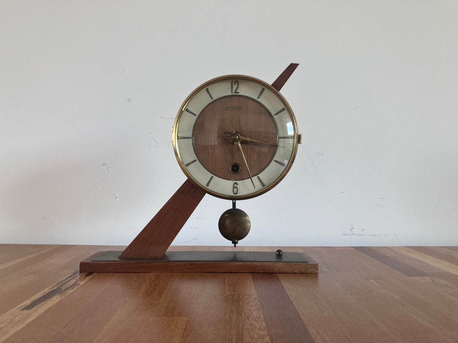 Vintage Plato tafelslingerklok jaren 60 – Mid-Century, Gebruikt, Vintage, Met slinger, Ophalen of Verzenden