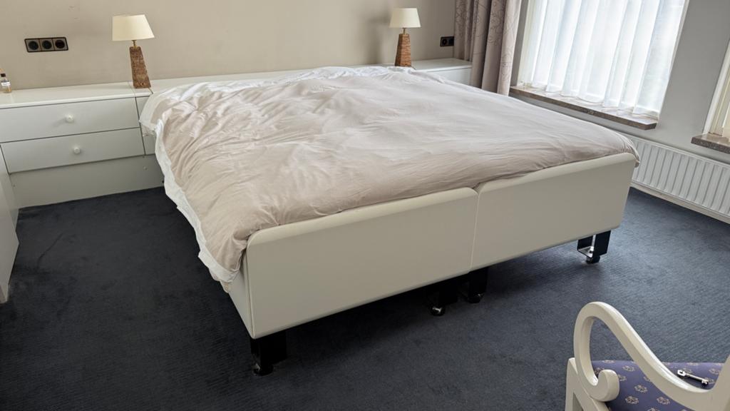 Pullman tweepersoonsbed elektrisch verstelbare lattenbodems, Ophalen, Tweepersoons, 180 cm, 200 cm