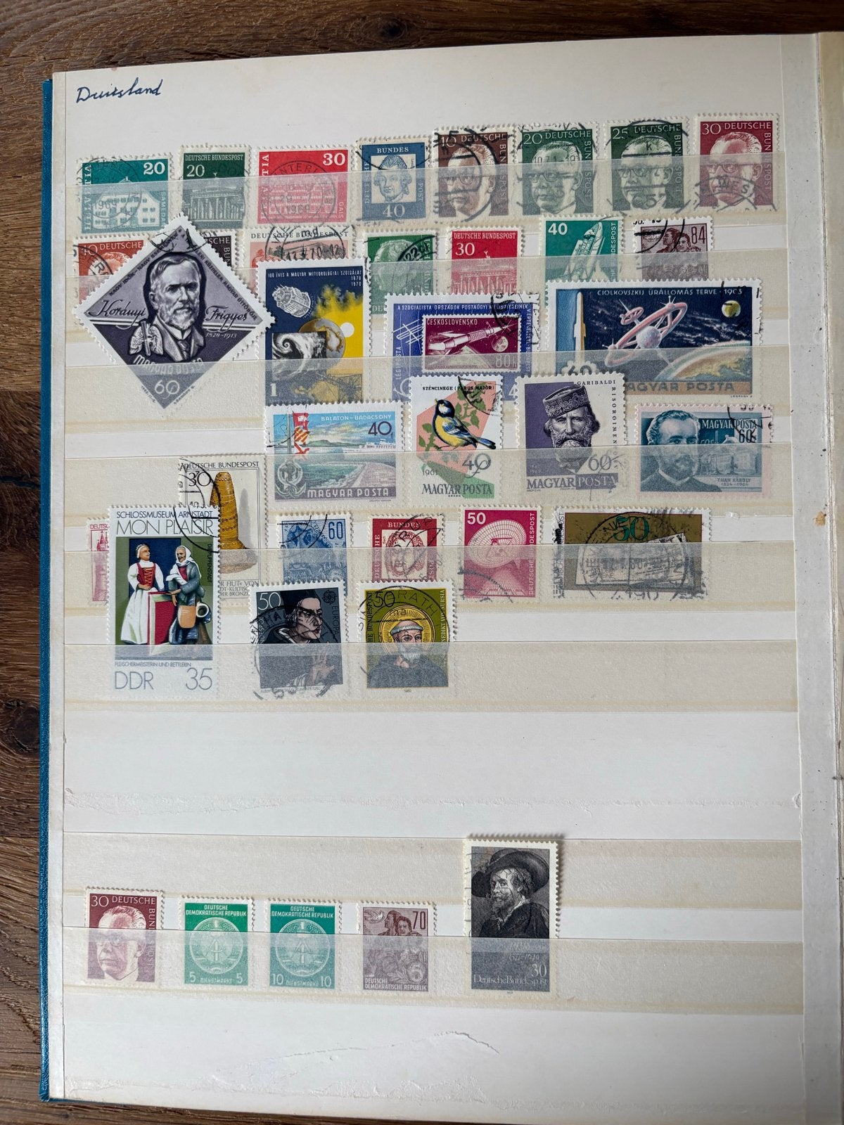 Postzegelverzameling.      Evt ruilen, Ophalen of Verzenden, Nederland en Buitenland