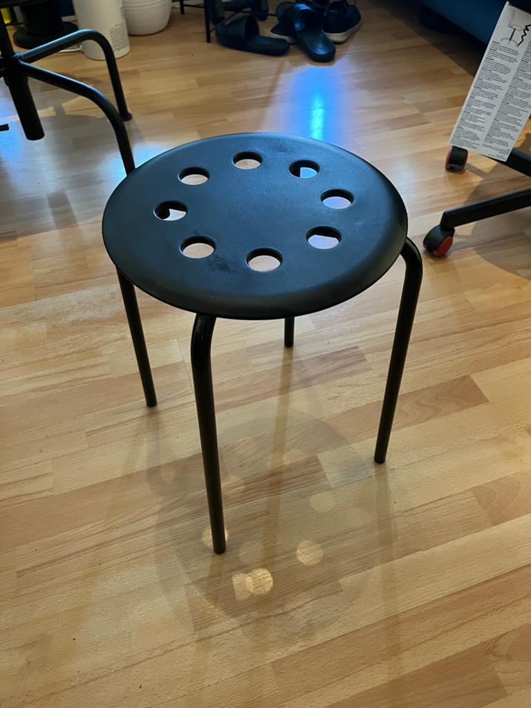 Ikea kruk, Huis en Inrichting, Krukjes, Ophalen, Zo goed als nieuw, Hout