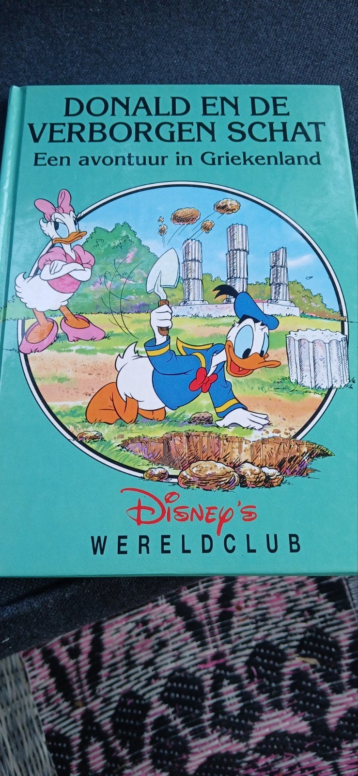 Donald en de Verborgen Schat - Een avontuur in Griekenland, Boeken, Ophalen of Verzenden, Zo goed als nieuw, Walt Disney Company