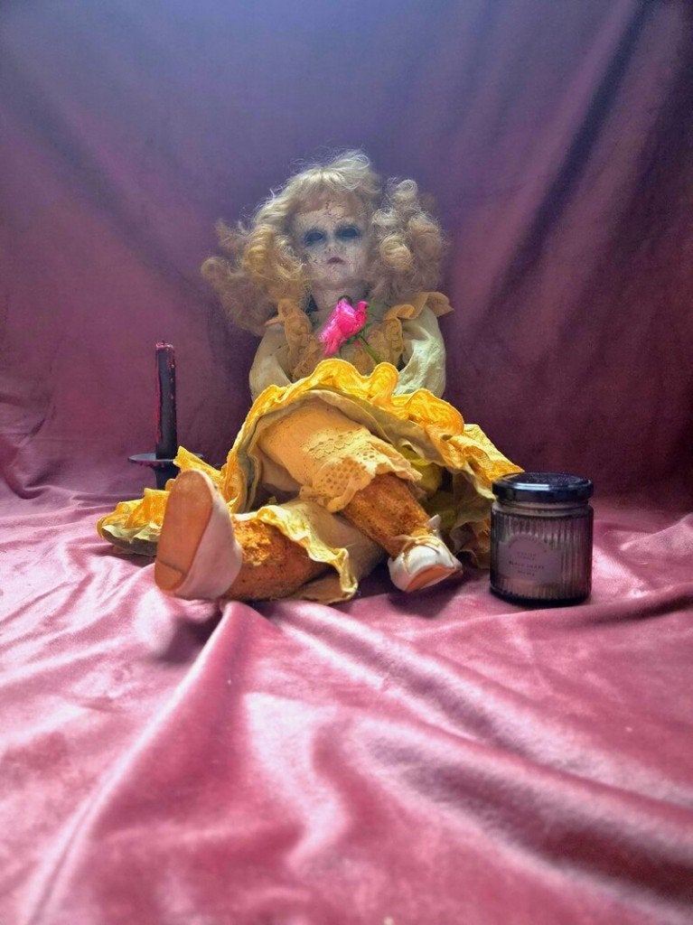 The Mourner – Altered Porcelain Horror Doll, Verzenden, Gebruikt, Pop
